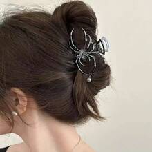 Pinza para el pelo personalizada  para mujer, diseño de garra de araña con calavera de Metal de aleación de perlas de imitación y diamantes de imitación para uso diario - Negro - Ver 5