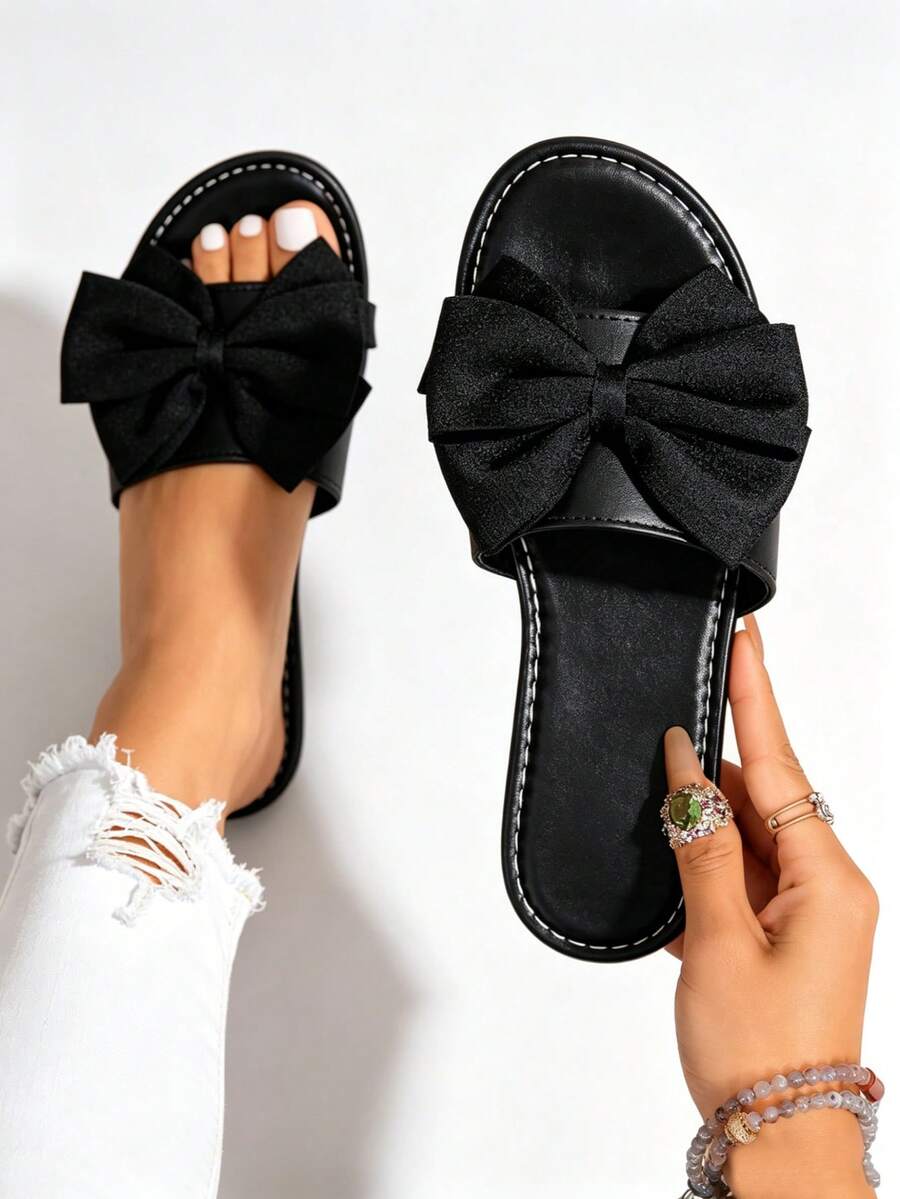 Plus Size Wide Width Women's Fashion Round Toe Flat Sandals, New Bowknot Black Soft Bottom Lightweight Casual Beach Slippers For Summer - Black - View 1