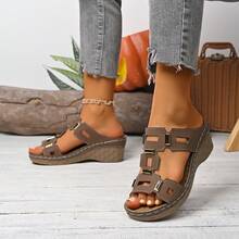 Plus Size Women's Retro Solid Color Buckle Platform Wedge Sandals - Brown - View 14