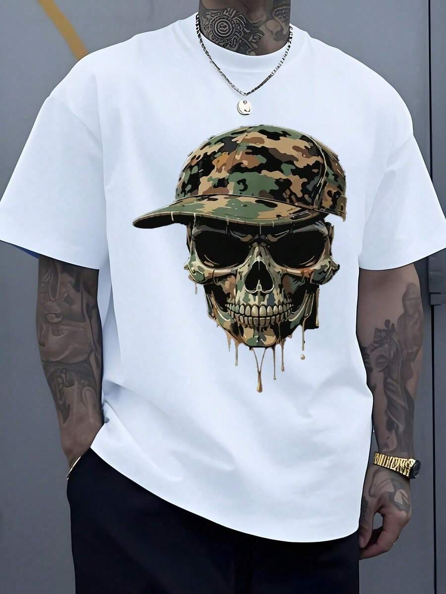 Skull With Camouflage Cap And Gold Drip Represents The Essence Of The Urban Warrior, Bold Individuality And An Unmistakable Presence, A Symbol Of Resistance And Street Fashion T-Shirt - 灰色 - 查看 1