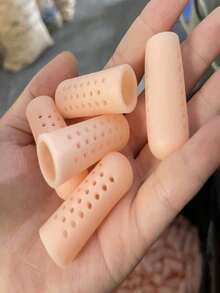 Home Use Toe Caps, Perforated Breathable Toe And Finger Protective Covers, Practical Design, Made Of High-Quality Soft Silicone Material, Suitable For All Seasons, Unisex, Suitable For Work Protection, Anti-Friction, Anti-Slip, Daily Necessity. (2pcs/Pack) - A - View 5
