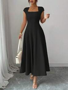 New And Elegant Long Dress With Short Sleeves And Square Neck. - Black - View 1