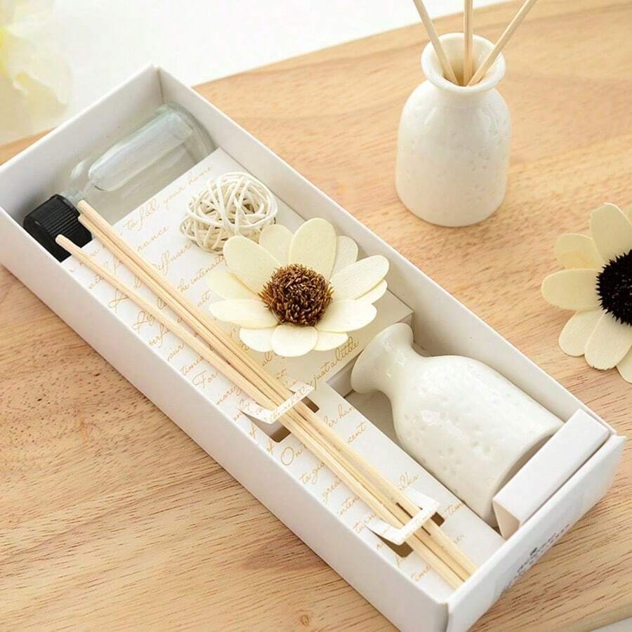 1pc Romantic Essential Oil, 1.69 Oz Reed Diffuser Oil, Lavender, Peach, Agarwood And Sandalwood Scented, Home & Bedroom Air Freshener, Reed Diffuser, Office & Home Decor, Odor Eliminating Fragrance, Girlfriend Aromatherapy Gift - Upgraded Version - View 1