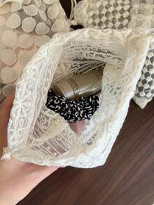 1個杏色復古蕾絲刺繡便攜抽繩小收納袋，旅行收納袋、旅行珠寶收納袋、化妝包、零錢包 - 彩色 - 查看 7
