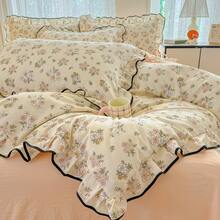 英式鄉村奶油黃碎花蕾絲被套 3/4 件套，柔軟舒適臥室床上用品，黑色滾邊與荷葉邊設計，透氣柔軟四季通用床上用品套裝，包含 1 件被套、1 件床單、1/2 件枕套，不含填充物，適用於宿舍、臥室、居家使用，多種尺寸可選 - 彩色 - 查看 3