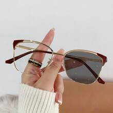 Modern Color-Changing  Glasses, Flat Metal Frame With A Fashionable Hollow Design, Retro Color-Changing Glasses. - 黑金框 - 查看 3