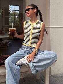 Women's Spring/Summer New Patchwork Ruffled Trim Metal Button Short Knit Vest, Striped Front Button Ribbed Embroidery Casual Beach Holiday Vest, Multi-Color Ruffled Trim Knit Vest, Summer Vest, Women's Knit Vest - Multicolor - View 6