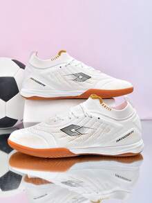 1 Pair Professional Low-Top Flat Indoor Soccer Shoes, Retro Wave Pattern Patchwork Design, Lightweight Shock-Absorbing Outsole, Delicate Touch, Enhancing Agility And Directional Changes, Specifically Designed For 5-A-Side Football Matches - White - View 2