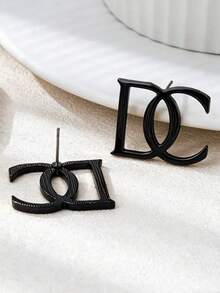 1 Pair Geometric Asymmetrical Letter Stud Earrings - View 5