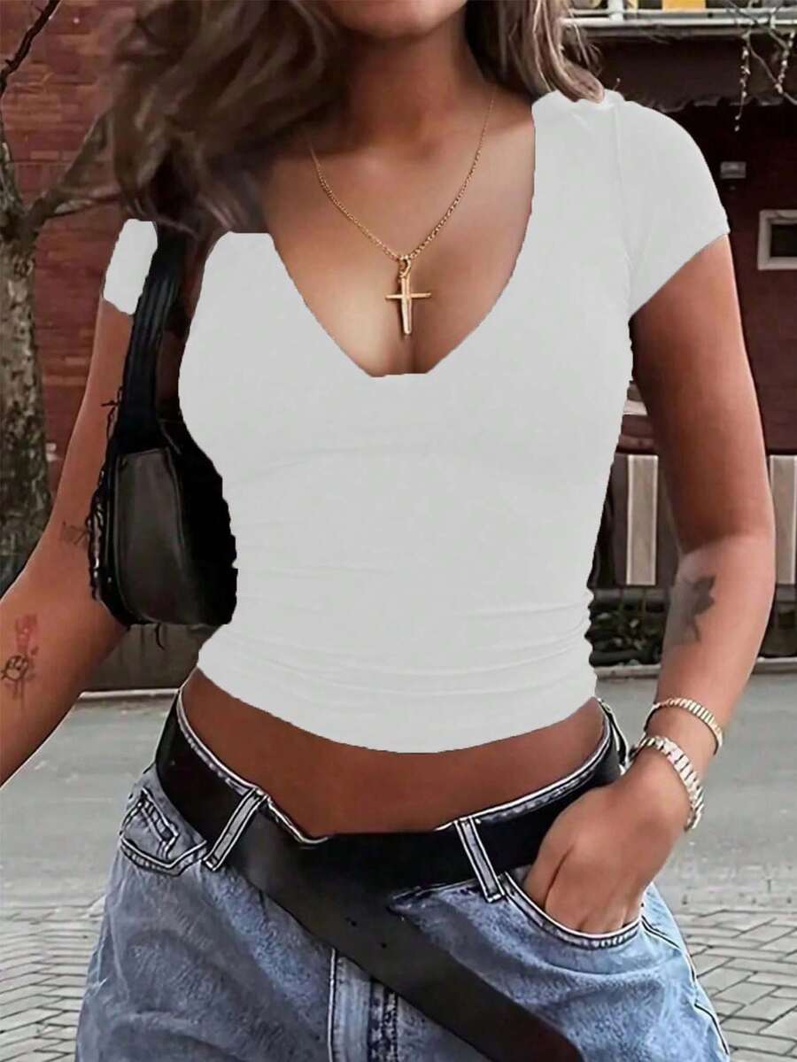 Nueva camiseta de manga corta con cuello en V, estilo ajustado para mujer, moda de chica atractiva. - Blanco - Ver 1