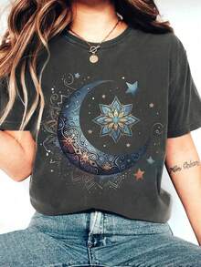 Camiseta gráfica de manga corta regular con patrón de luna y flores para mujer de talla grande, para el verano - Gris Oscuro - Ver 1
