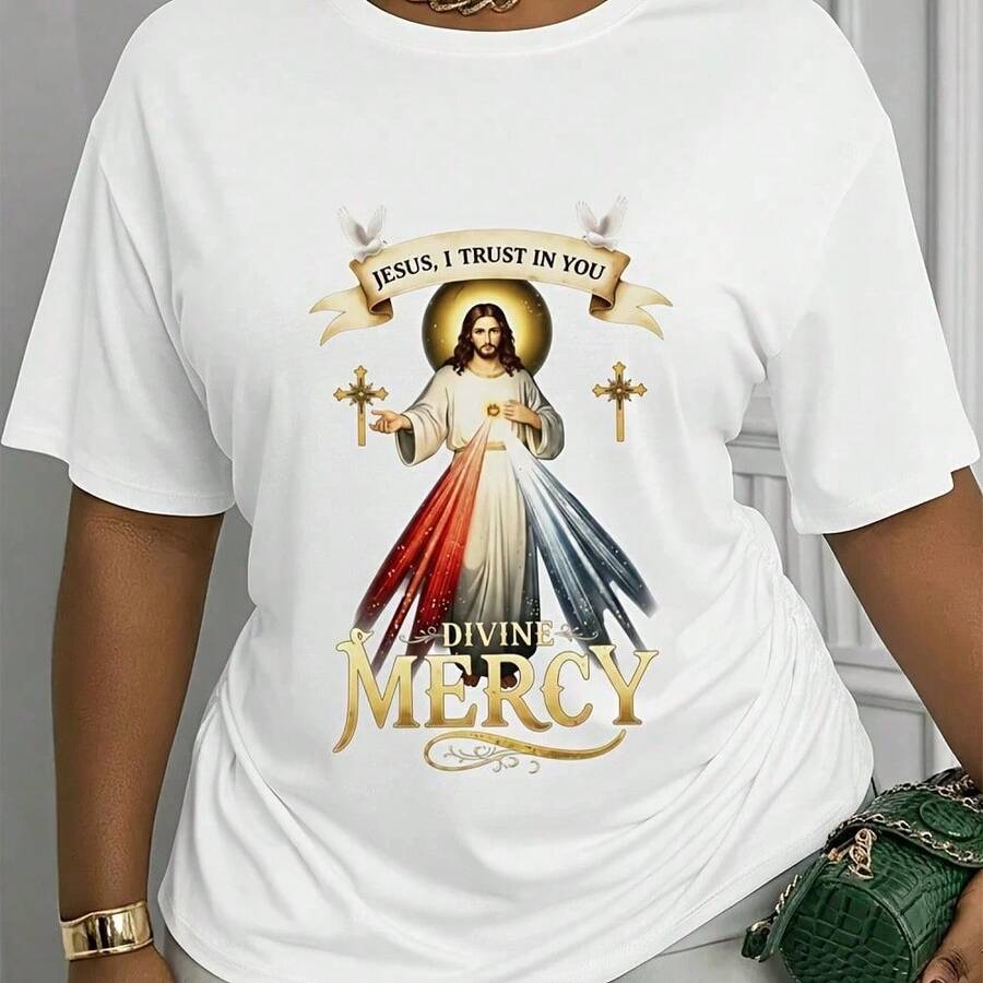 Esta camiseta de manga corta y cuello redondo presenta un diseño impreso con la frase sagrada y misericordiosa "Confío en ti". El cuello redondo informal y la tela suave y elástica lo hacen - Blanco - Ver 1