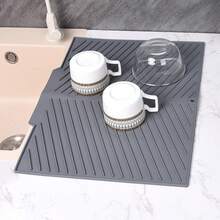 1pc Silicone Sloped Drainage Mat, Non-Slip Heat-Resistant Placemat, Kitchen Multi-Functional Countertop Pad, Heat-Proof Water-Control Easy-To-Clean - Multicolor - View 10
