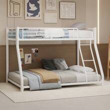 Cadre de lit superposé en métal robuste, un lit supérieur de 90*140cm et un lit inférieur de 140*190cm, conception peu encombrante avec échelle et barrières de sur toute la longueur, idéal pour les adolescents et les adultes, style moderne. - Blanc - Voir 1