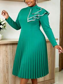 Plus Size Green Pleated A Line Dress Mock Neck Long Sleeves Layered Ruffle With Sequin Elegant Church Party Evening Prom Dresses Fall Outfit - Green - View 5