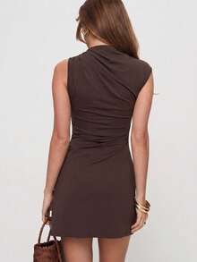 Robe élégante sans manches à col bateau ajustée pour femmes, robe de rendez-vous Top de gamme coupe slim pour printemps/été - Marron - Voir 5