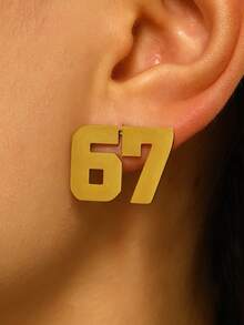 1 Pair Creative New "67" Number 304 Stainless Steel Stud Earrings, Casual Versatile Hip-Hop Personalized Accessory, Gold/Silver Stainless Steel Jewelry Suitable For Women's Daily Wear - Yellow Gold - View 1