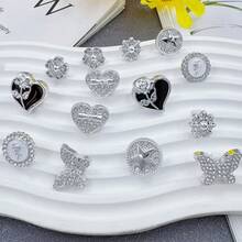 14pcs Silver Rhinestone Flower Heart Shoe Clips, DIY Decoration, Suitable For Women's Sneakers, Canvas Shoes, Sandals, Slippers, Multi-Functional Shoe Clips, Perfect Holiday Party Gift - Silver - View 2