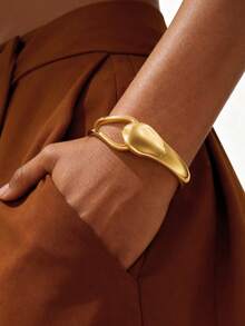 1 pieza Brazalete metálico con diseño asimétrico y hueco en forma de gota de agua, minimalista y elegante de alta gama, versátil para eventos, uso diario, oficina, calle, fotografía, boda, negocios, como regalo - Oro blanco asimétrico - Ver 31