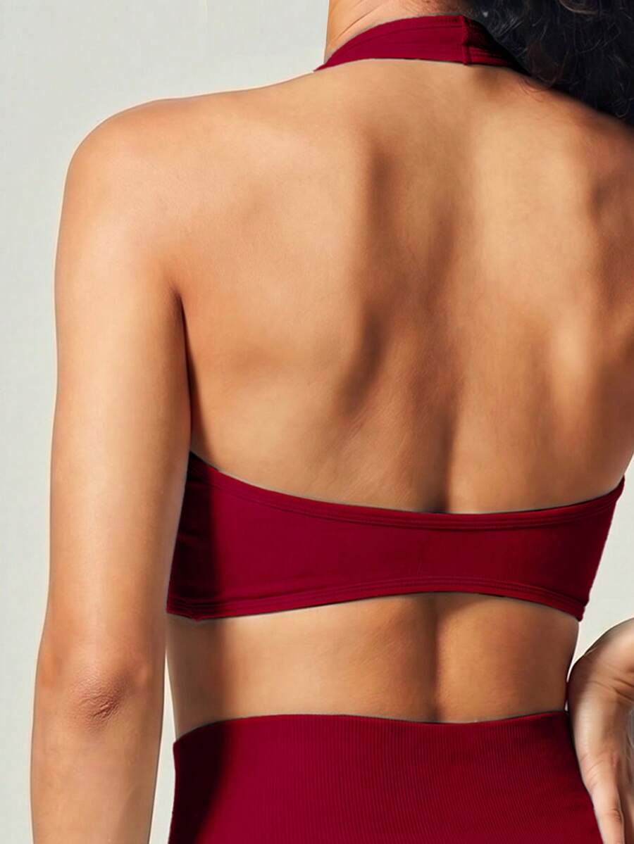 UONNOU 女款掛脖前胸抓皺運動內衣，露背短版背心，中強度支撐無鋼圈瑜伽健身運動背心 - 酒紅色 - 查看 1