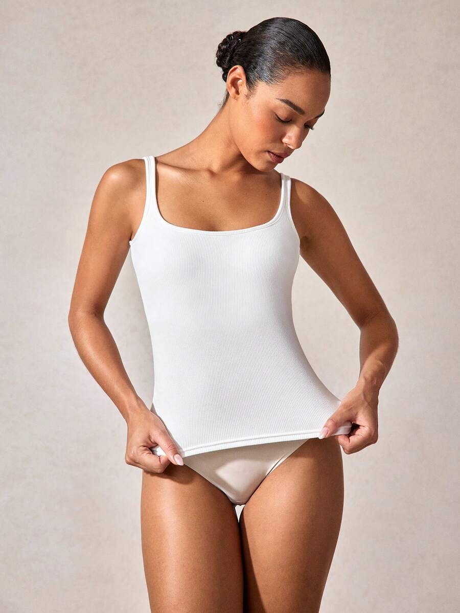 Veilyse 女士白色针织吊带背心，方领露背薄款吊带背心，内置胸罩，时尚简约休闲个性下装，购物居家聚会吊带上衣，运动休闲 - 白色 - 查看 1