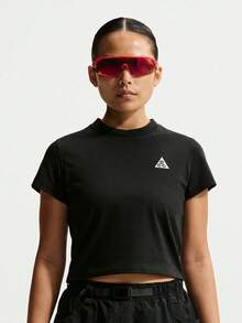 Nike 女款 AS W ACG DF 修身三角背心短袖 T 恤 針織無領短版 TII7284-010 - 黑色 - 查看 1