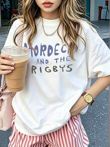 Mordecai And Rigby Band 图案T恤，卡通标语印花T恤，复古美学休闲短袖上衣，Y2K街头风白色夏季款 - 白色 - 查看 2