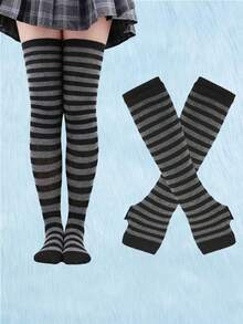 Kawaii 1 Pair Of Women's Striped Over-The-Knee Socks And 1 Pair Of Women's Arm Sleeves - 灰色 - 查看 1