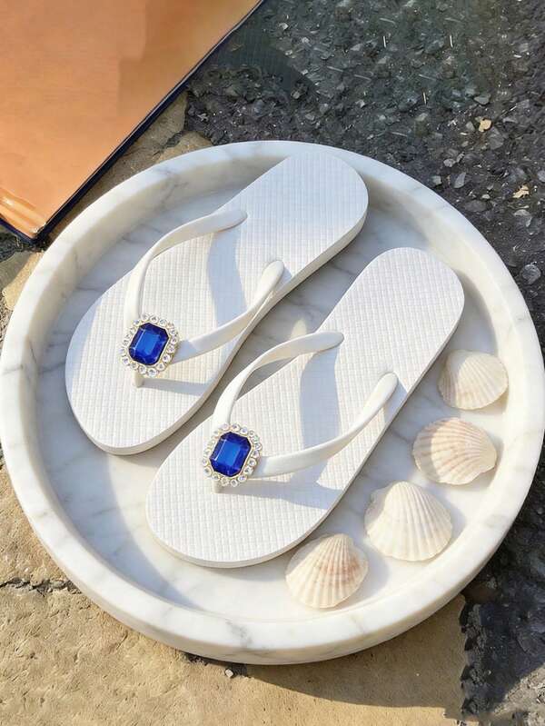 Beach Flip-Flops, Lightweight Comfortable Solid Color Slippers, Fashionable Outdoor Flip-Flops.
