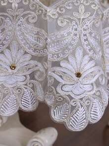1pc White Floral Lace Round Tablecloth, Vintage Hollow Embroidery Tulle Tablecloth, Elegant Dining Table Decor For Wedding, Banquet, Home Kitchen - White - View 4