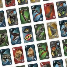 Mattel Rebirth Collection UNO 卡牌遊戲,經典配對卡牌遊戲附獨家 T-Rex 野卡動作卡,便攜旅行桌面玩具,適合多人玩家,適用於家庭遊戲之夜與派對,恐龍電影迷的生日、聖誕、節日禮物 - Jura-ssic World Rebirth - 查看 5