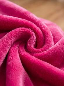 1pc Solid Color Flannel Blanket (Multi-Color Optional) Lightweight Blanket, All-Season Multi-Purpose Throw, Bedding, Comfortable And Warm Blanket, Skin-Friendly Soft Nap Blanket, Casual Style, Stitched Home Textile, Sofa, Bedroom, Living Room Multi-Purpose Blanket, Suitable For All Seasons, Bedroom Decor Blanket, Gift, Machine Washable - Hot Pink - View 6