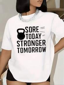 Women's T-ShirtCamiseta de entrenamiento motivacional para mujer "Dolor hoy, más fuerte mañana" - Cómoda camiseta de fitness de manga corta con eslogan de gimnasio estampado, cuello redondo - Negro - Ver 9