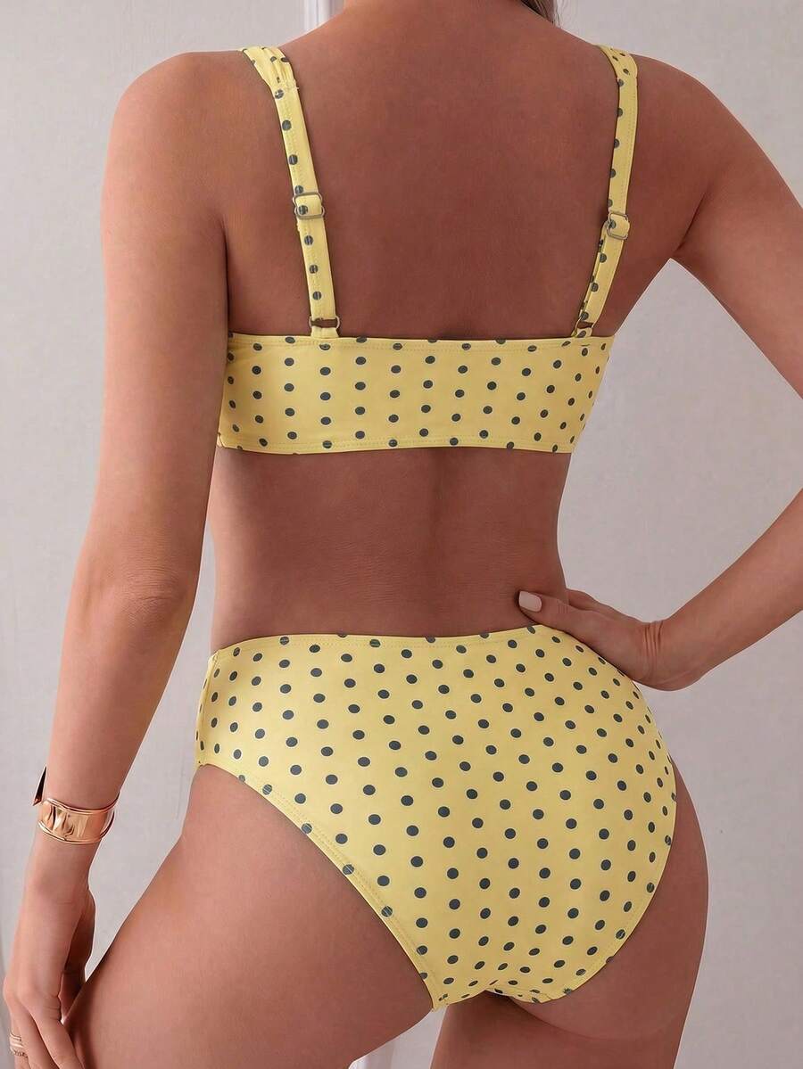 Swim Mod Conjunto de bikini de 2 piezas con parte superior de tirantes y shorts de cintura alta con estampado de color aleatorio para mujer, ideal para vacaciones en la playa - Multicolor 2 - Ver 1
