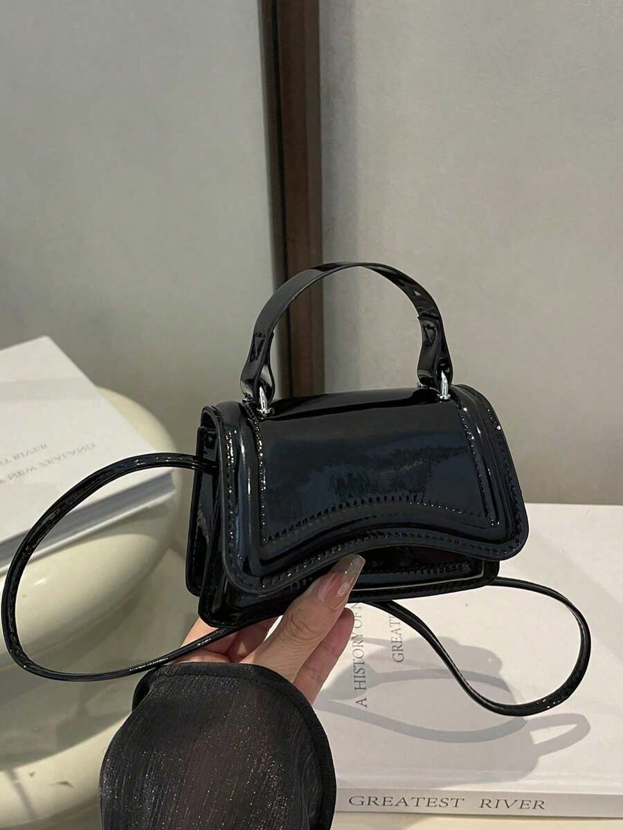 Bolso de mano pequeño para mujer, bolso de tote portátil y ligero, nuevo bolso pequeño de solapa de unicolor de moda para el verano 2025, bolso de hombro cruzado - Negro 4 - Ver 1