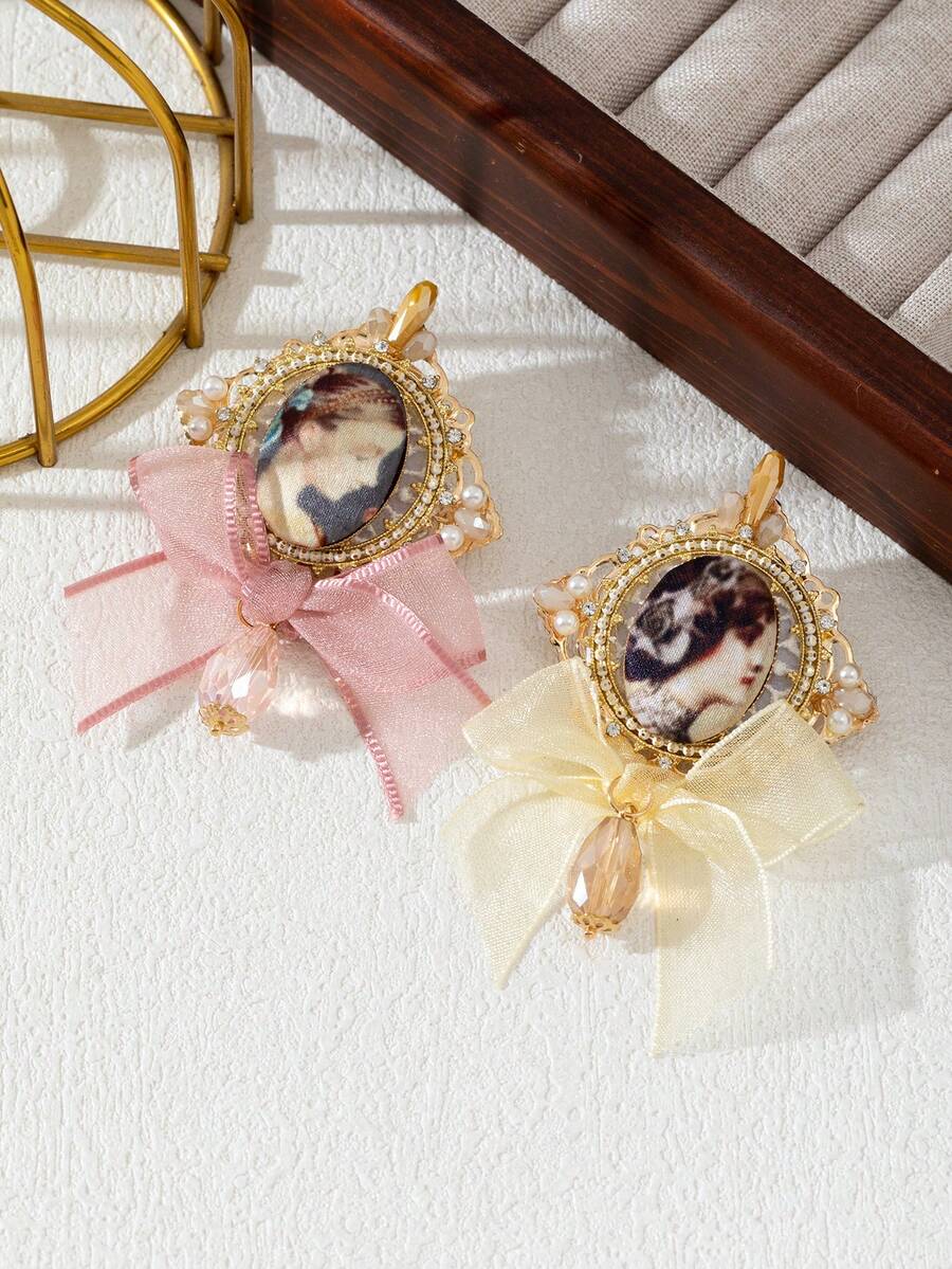 1pc Elegant Style Gorgeous Design Shiny Accessories College Badge Portrait Mesh Bow Shape Sparkling Rhinestone Badge Inlaid Elegant Women's Brooch Corsage Luxurious Jewelry Brooch Date Gift Collar Pin Suitable For Daily Wear - classic - View 1