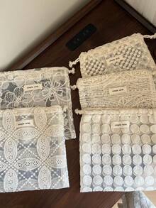 1個杏色復古蕾絲刺繡便攜抽繩小收納袋，旅行收納袋、旅行珠寶收納袋、化妝包、零錢包 - 彩色 - 查看 5