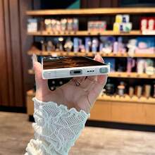Funda de Teléfono Fashion Cambia de Color con Efecto Camaleón Tornasol Brillante, Diseño Estilo Póster de Cine Retro Gangster, Protección Antigolpes y Antideslizante, Regalo para Mamá, Novio, Familia y Amigos, Compatible con iPhone 11/12/13/14/15/16/17 Series y  Galaxy S20/S21/S22/S23/S24/S25/S26 Ultra/Plus/FE MXBSL2140 - BSL-BYG-MXBSL2140 - Ver 9