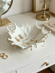 1pc Water Splash Design Jewelry Tray, Capturing The Dynamic Moment Into A Unique Home Decor Item. Fluid And Graceful Water Ripple Edge Design, As If Freezing The Instant Of Water Droplets Splashing, Pure White Soft And Warm, Can Store Rings, Earrings, Necklaces And Other Delicate Jewelry, Adding A Fresh And Healing Atmosphere To The Desktop, No Base,Bedroom Room Decor,Back To School - View 2