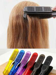 Sisir pelurus rambut tahan panas berbentuk V adalah sikat penata rambut profesional yang dapat menghaluskan rambut dengan lembut tanpa merusaknya. Mudah menciptakan rambut halus dan lembut. Gagang ABS transparan memberikan pegangan yang nyaman dan mudah dipegang. Sisir pelurus multifungsi ini menggabungkan fungsi menyisir, meluruskan, dan menambah volume dalam satu alat. - tidak ada - View 10