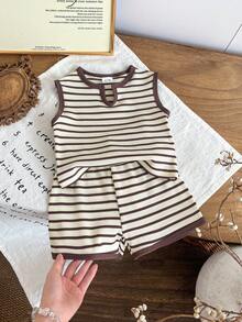 2pcs Baby Girls' Minimalist All-Match Versatile Waffle Stripe Tank Top And Matching Shorts Set, Summer - Camel - View 1