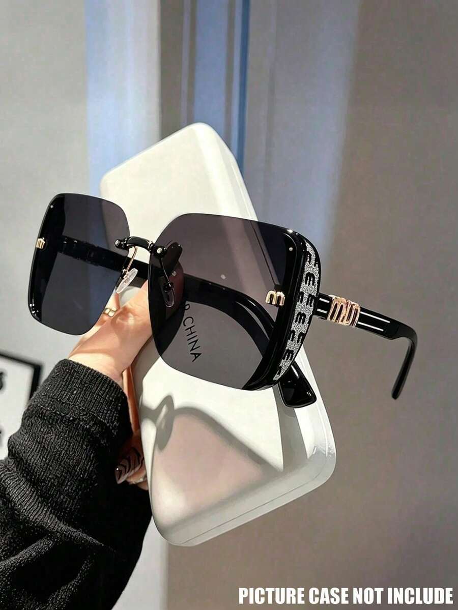 1 Peça Novo Óculos Elegante e Emagrecedor de Armação Grande para Mulheres, Óculos de Moda de Luxo Estilo Quadrado de Rua - moldura preta filme preto e cinza - Visão 1
