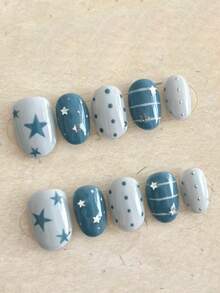10PCS Minimalist Sweet Cool Daily Y2K Hand-Painted Blue Star Polka Dot Short Round Press-On Nails Handmade Press On Nails - 藍色 - 查看 3