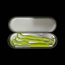 Green Tick Removal Tool Set In Metal Box, Dog Tick Removal Tool - Easy-Grip V-Shaped Head, No Residue, Portable And Durable, Suitable For Home Or Travel Use, Tick Remover Easy To Grip | Easy To Use | Can Be Used At Home Or On The Go, Comes With Metal Box For Easy Storage - View 4