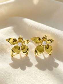 4 Pairs Stainless Steel Earrings Set, Large Pearl Studs, Round Pendant Earrings, Gold Enamel Black Flower Pearl Earrings, Elegant Petal Textured Floral Jewelry, Geometric Vintage Earrings, Suitable For Daily Commute, Party, Wedding, Different Occasions Jewelry Accessories - Multicolor - View 3