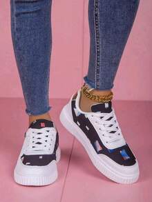 Nuevas zapatillas casuales retro de alta calidad para mujer, zapatos planos de lujo de dos tonos, zapatos para parejas de estudiantes - Negro - Ver 2