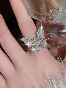1pc Luxury Silver Butterfly Ring Inlaid Shiny Cubic Zirconia, Eye-Catching Jewelry For Women, Suitable For Wedding, Engagement, Anniversary & Birthday - White - View 1