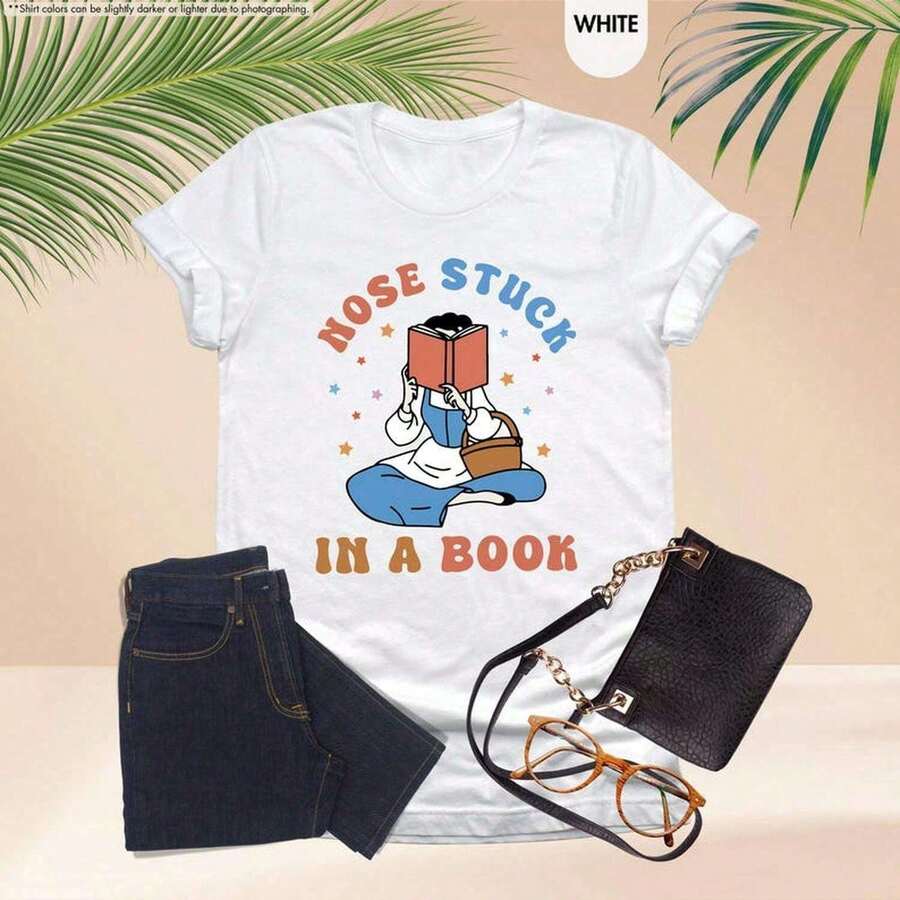 Remera Oversize con Diseño de Persona Leyendo Libro Manga Corta Cuello Redondo Estilo Urbano Casual Moda Streetwear Blusa Y2K Alternativo - Blanco - Ver 1