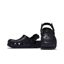 Zuecos Crocs Duet Max de EVA, estilo deportivo, suaves, cómodos, transpirables, unisex, color negro liso. - Negro - Ver 3