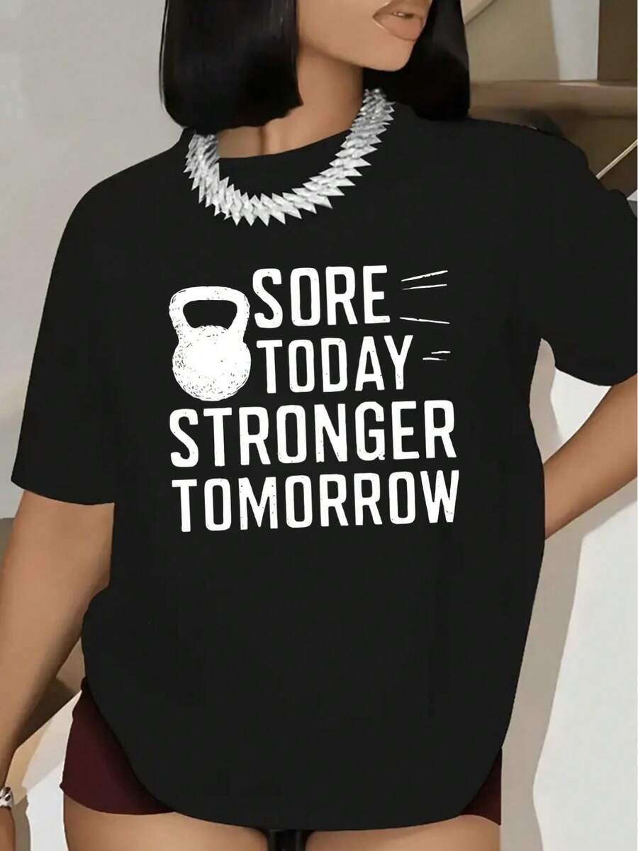 Women's T-ShirtCamiseta de entrenamiento motivacional para mujer "Dolor hoy, más fuerte mañana" - Cómoda camiseta de fitness de manga corta con eslogan de gimnasio estampado, cuello redondo - Negro - Ver 1